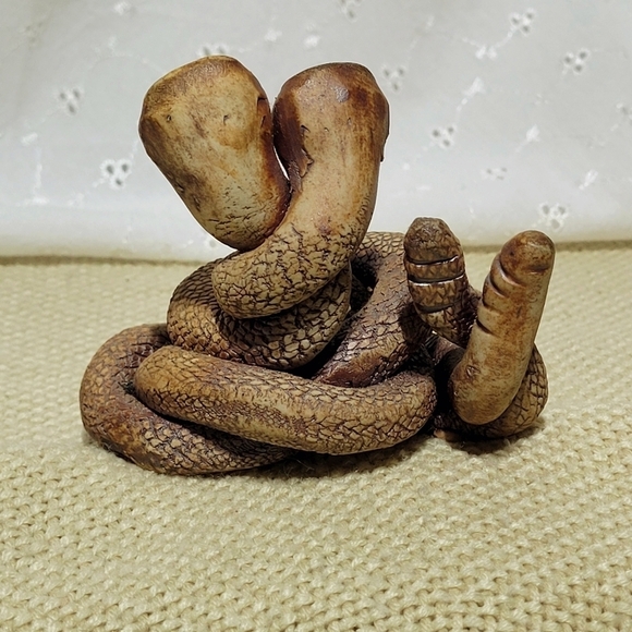 Rattlers Double Upright Figurine Shelf Sitter - Picture 2 of 5